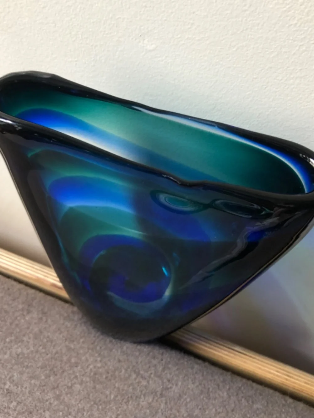 Mid-century c.1955 glass vase by Floris Meyrdam for Leerdam, Netherlands. SIGNED